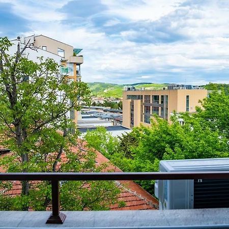 Apartment Vazrozhdenska Велико Търново Екстериор снимка