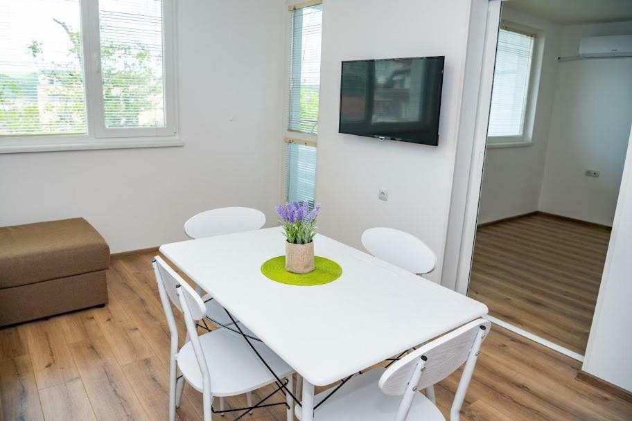 Apartment Vazrozhdenska Велико Търново Екстериор снимка